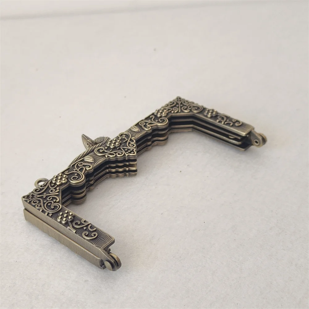 9.5X5 Cm Cynk Mosiądz Szycie Metalowa torebka Ramka Kwiat Torebka damska Pocałunek Zapięcie Wspornik DIY Sprzęt Akcesoria do torebek Uchwyt Obag — zdjęcie 6