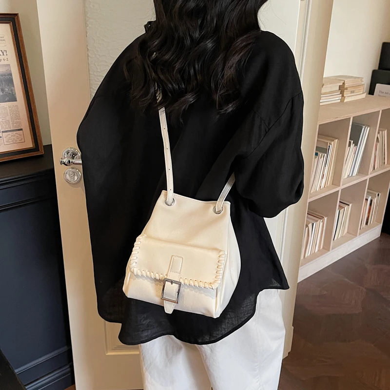 

Новая универсальная сумка-мешок на шнурке в корейском стиле для ранней весны 2026 года, модная простая сумка через плечо 0821JY