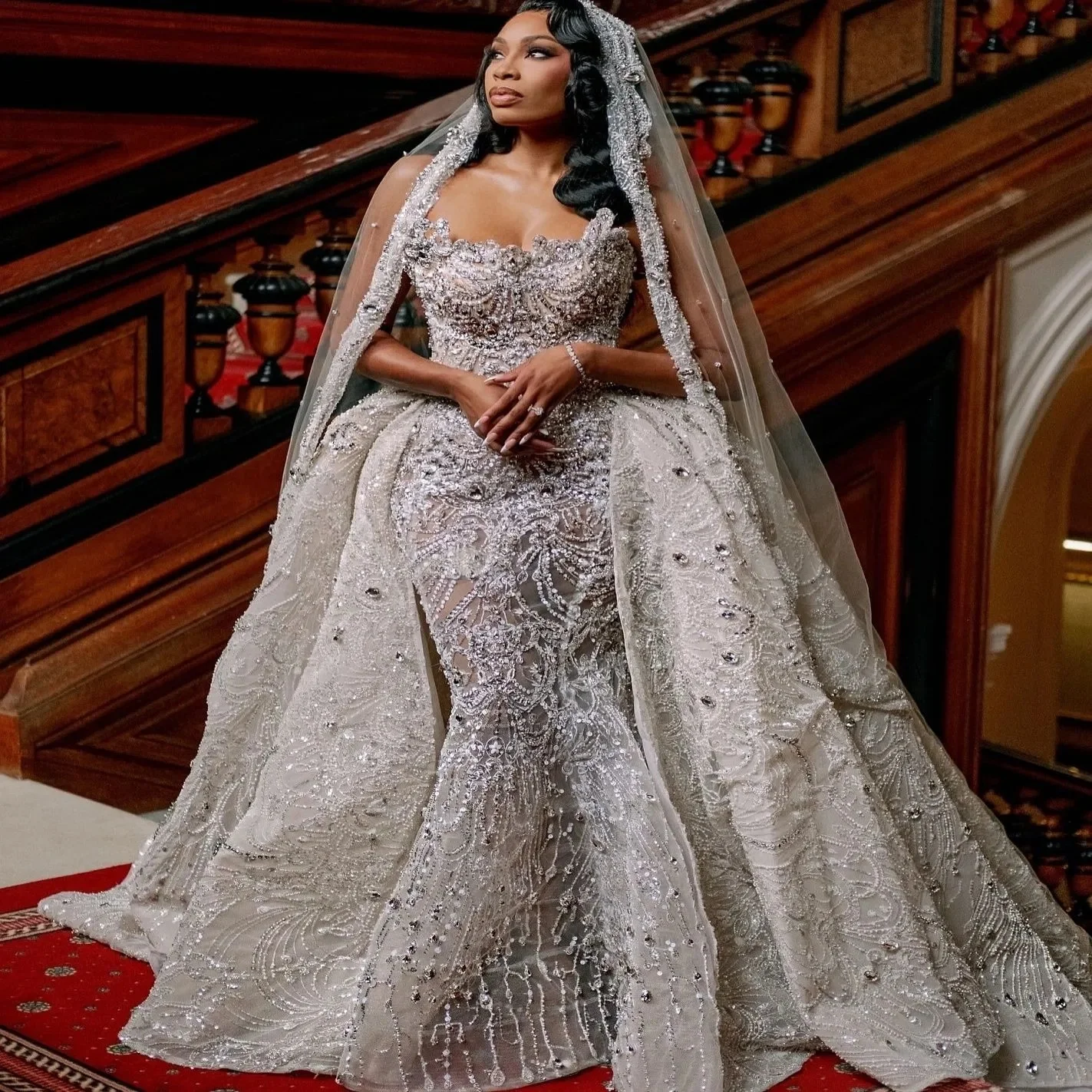 Customized Plus Size Glitter Ivory Wedding Dresses Beaded Crystals See Through Detachable Train Bridal Gowns Dress Brides