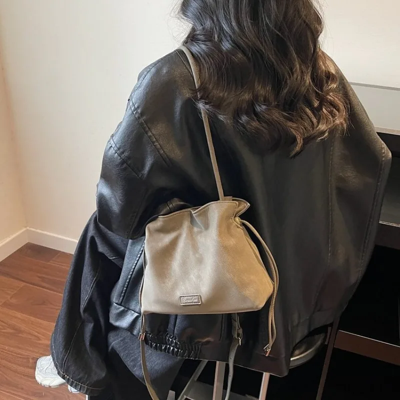 

Простая сумка-кроссбоди для подгузников, женская сумка-рюкзак для поездок в кино, большая вместимость, изысканный шик, универсальность, вневременная практичность, на каждый день