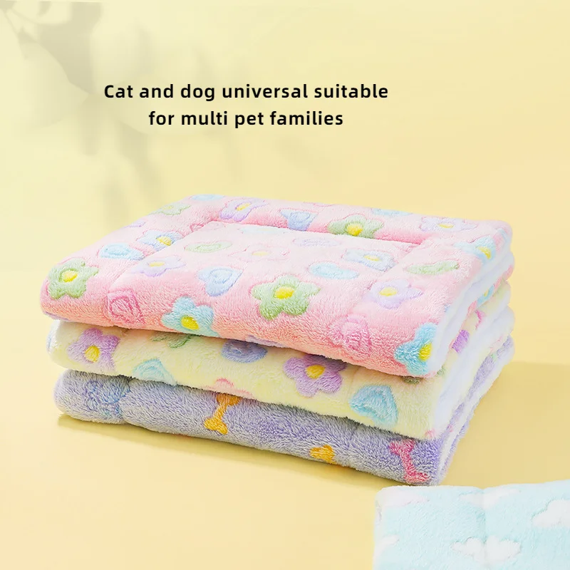 Autumn/Winter Thickened pet products Nest Comfortable Cat And Dog Sleeping Mat Warm Blanket Cartoon Double Sided Velvet bed