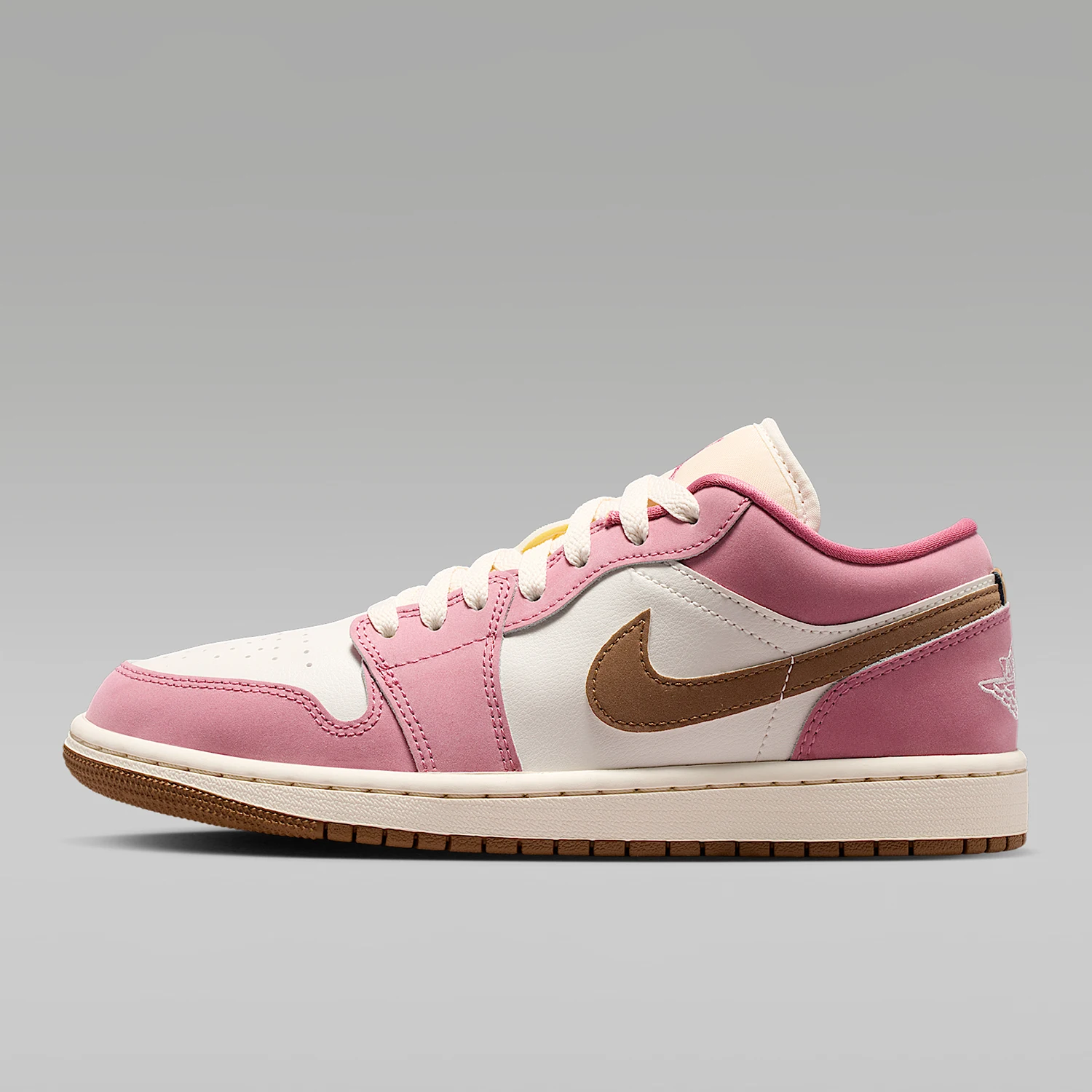 Nike genuine Jordan women's durable and breathable low cut retro basketball shoes DC0774-609