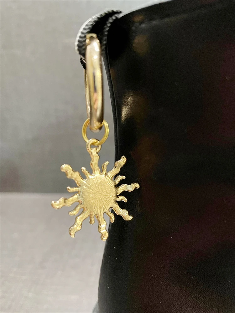 2Pcs Luxury Jewelry Sun Shoe Charms For Boots Personality Shoe Pendant Decoration Alloy Buckle Decor Women Shoes Diy Accessories