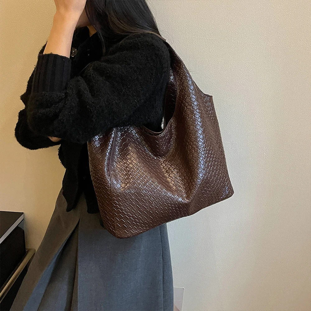 Hobo-Schultertasche, gewebte Textur, großes Fassungsvermögen, mit Magnetverschluss, elegant für den täglichen Arbeitsweg und zum Einkaufen in der Stadt – Detail 15