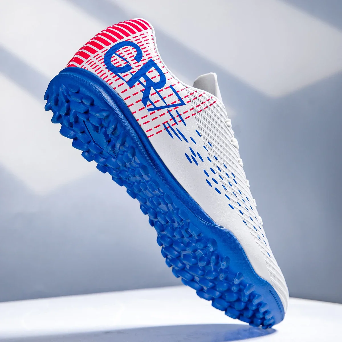 

soccer shoes chuteira futsal free shipping football boots sneakers men football shoes for boys football boots nailing