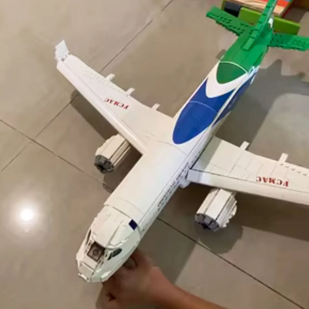 1601PCS Boeing Dreamliner Airplane Building Blocks MOC Assemble Bricks Educational Toys Desk Decoration Gifts For Kids Boy