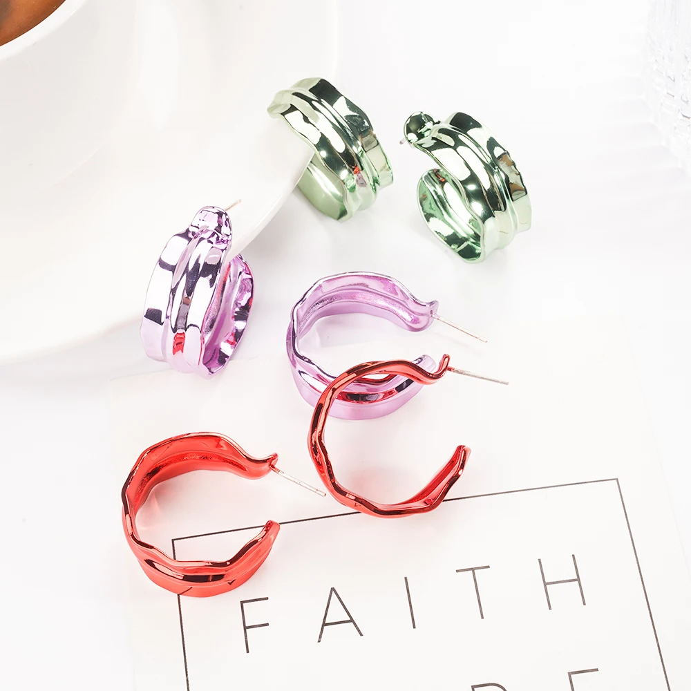 

Metallic Color Acrylic Chunky C-shape Hoop Earrings for Women New Irregular Geometric Circle Round Huggies Glossy Jewelry