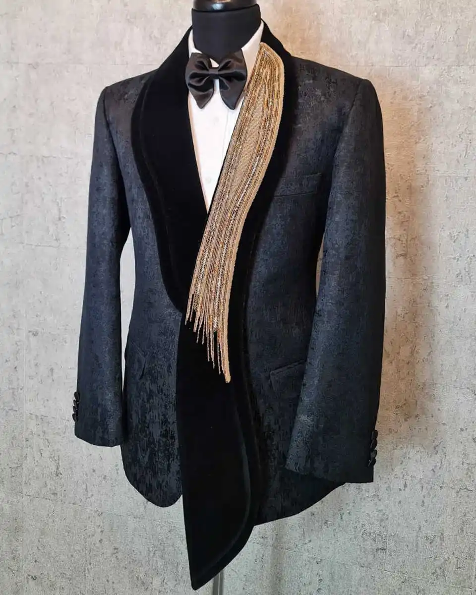 Designer Wedding Tuxedos Beaded Jacquard Men Suits Shawl Lapel 2 Piece Set Jacket Pants Unique Groom Blazers Customized