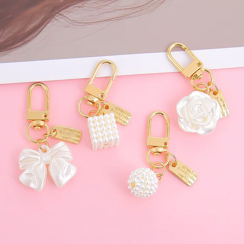 Exquitiat Rose Bowknot Pearl Keychain Cute Metal Tag Pendant Keyring for Women Bag Charm Earphone Case Decoration Party Gift