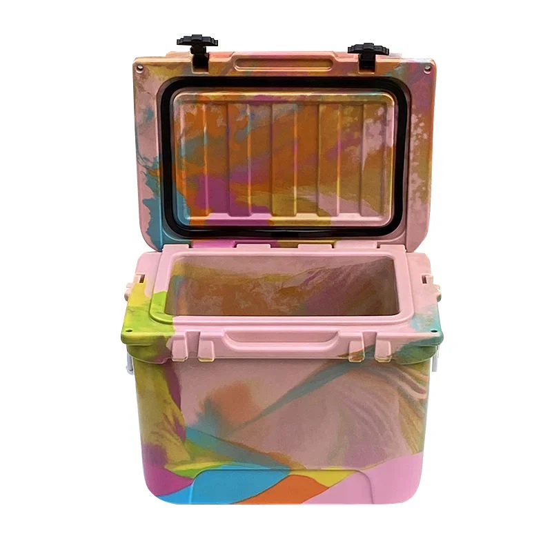 Custom 20QT Large Capacity Rotomolded Portable Cooler Box With Solar Panel Modern Design Multiple Colors Food Cans Fishing Outdo