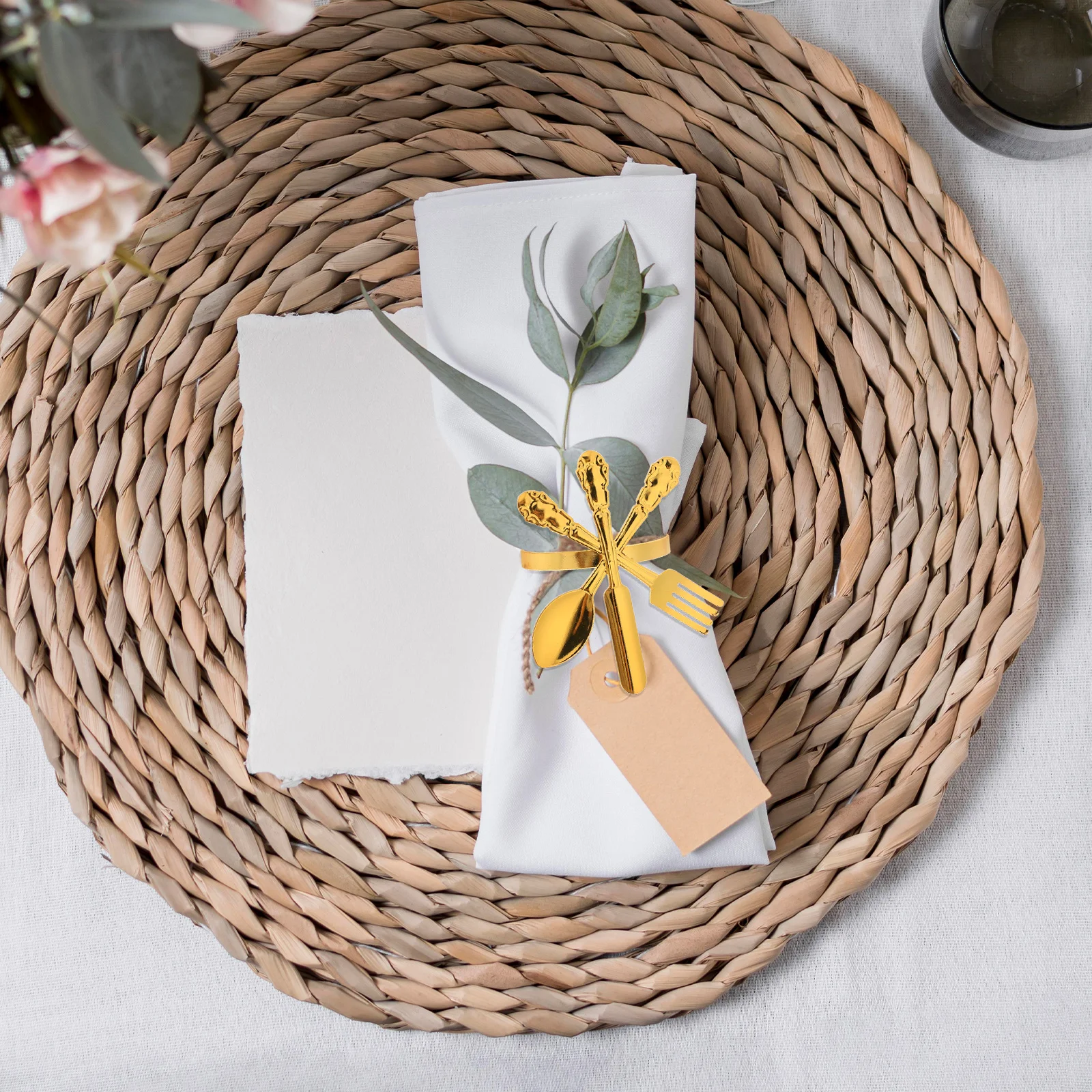 

6Pcs Metal Napkin Rings Exquisite Craftsmanship Comfortable Hand Feel Party Hotel Banquet Use Napkin Ring