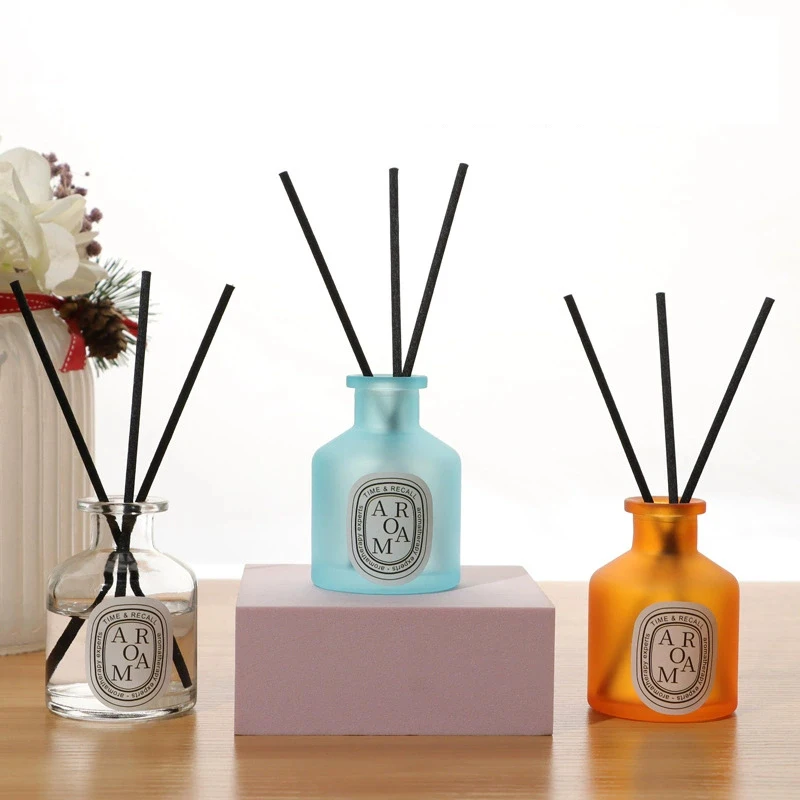 Hot Sale 50ml Flameless Reed Diffuser Oil Set with Fiber Sticks Home Fragrance Air Freshener Decor
