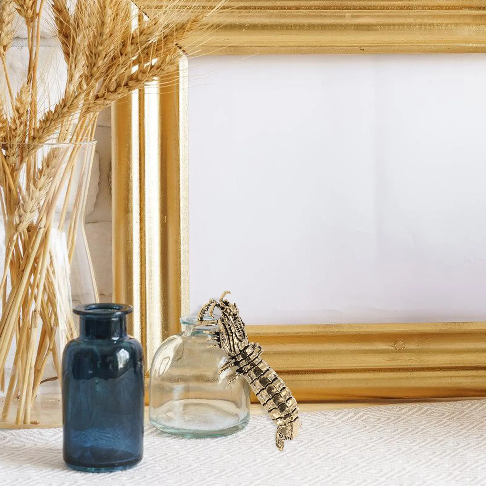 Brass Mantis Shrimp Statue Vintage Animal Ornament – Small Metal Desktop Decor for Home Office Interior Decoration