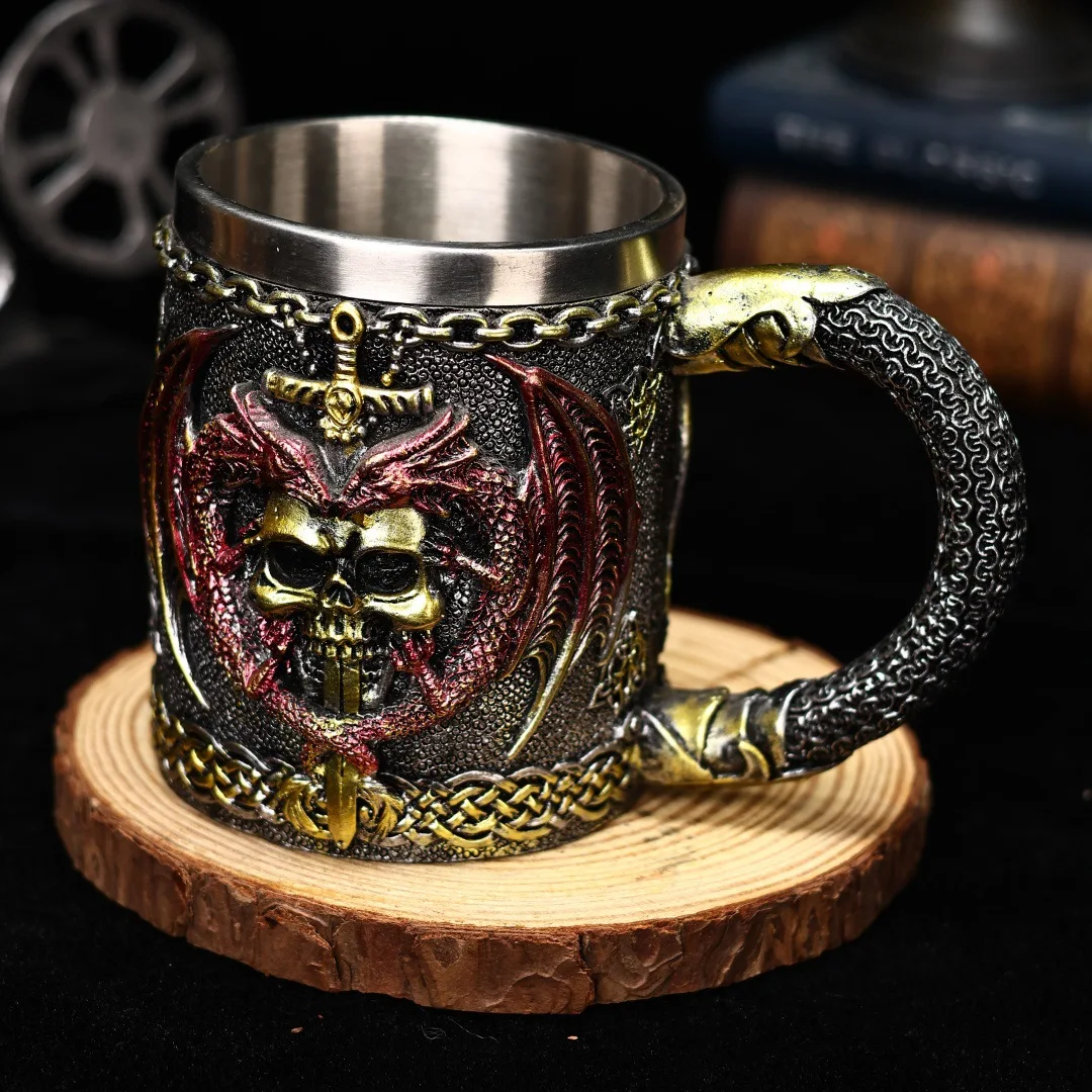 

Skull Dragon Sword Retro Beer Mug Resin Stainless Steel Coffee Cup Jug Water Cup Barware Interesting Wine Glass Halloween Gift