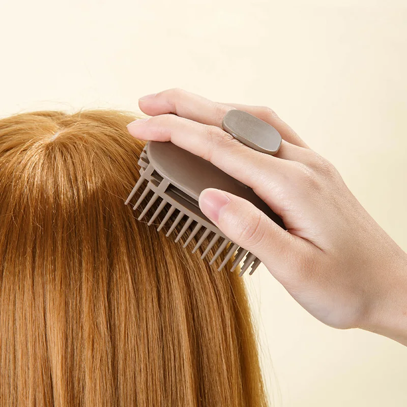 Brosse de massage du cuir chevelu en silicone souple |   Peigne carré pour le lavage des cheveux |   Outil de massage des méridiens pour usage domestique |   Soins capillaires les plus vendus Esse