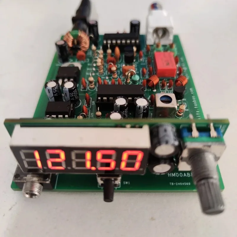 

Набор для самостоятельной сборки FM/AM радиоприемника R20 (DIY-комплект)