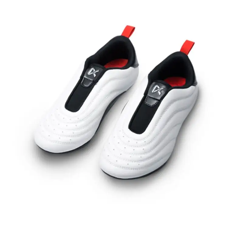 أحذية التايكوندو قابلة للتنفس أحذية الكاراتيه الكونغ فو للمصارعة فنون الدفاع عن النفس أحذية رياضية للنساء والرجال والكبار والأطفال