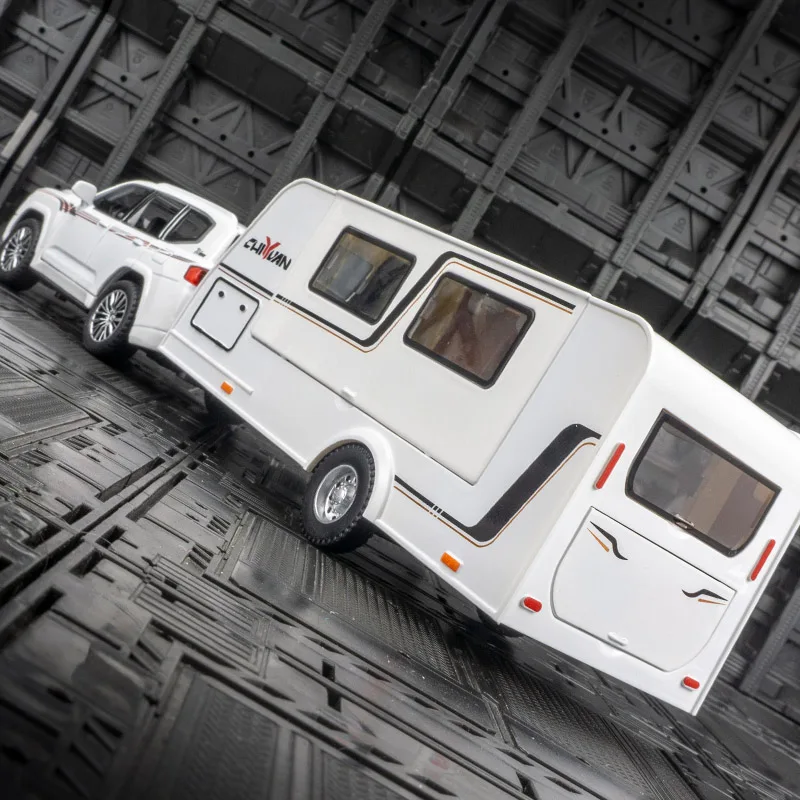 1:32 Land Cruise LC300 Trailer Camping RV Diecast Metaallegering Model auto Geluid Licht Trek Collectie Kinderen Speelgoed Geschenken