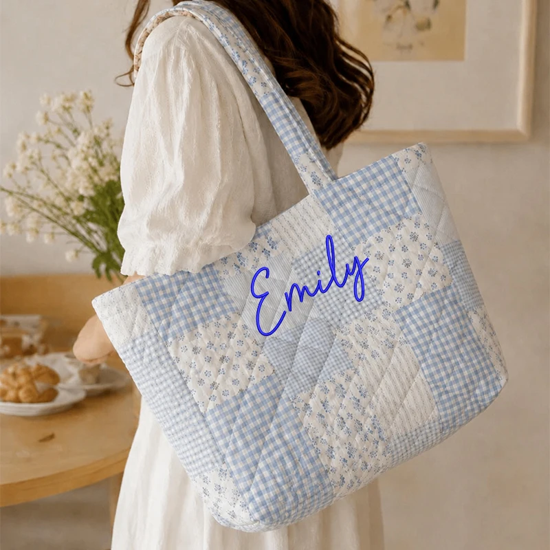 Custom Quilted Floral Tote Bag Embroidered Beach Bag Bridesmaid Gift Bags Monogram Bag Bachelorette Party Shoulder Bags Gifts