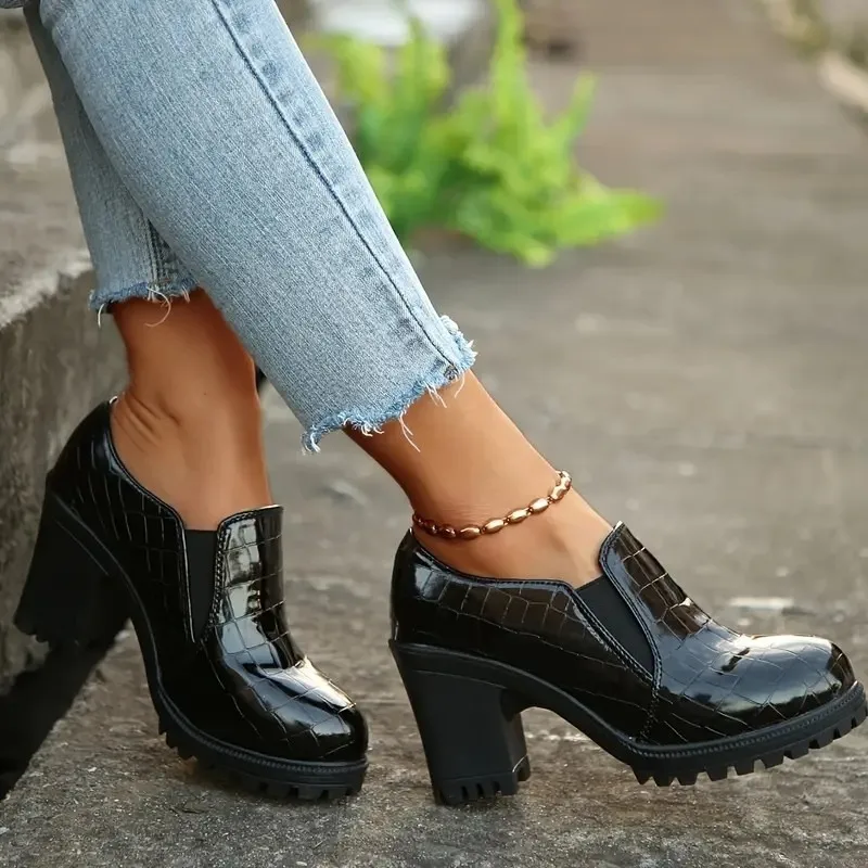 デザイナー厚底ハイヒールレディース快適ファッションスリッポンローファーシューズ秋新作レディースラウンドトゥディープマウスオフィスパンプス