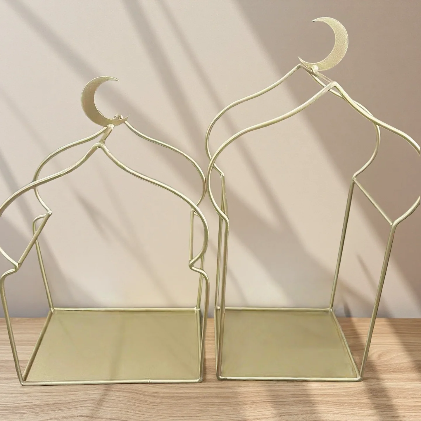 

Iron Art Moon Castle Candle Holder Small House Decoration Home Decor Creative Baund Display Stand Mosquito Coil Tray