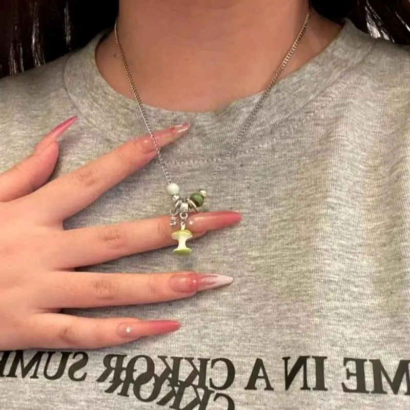 91AF Green Charm Necklace With Bead Detail, Adjustable 40+5 Collarbone Chain, Alloy Pendant Jewelry for Commute Looks