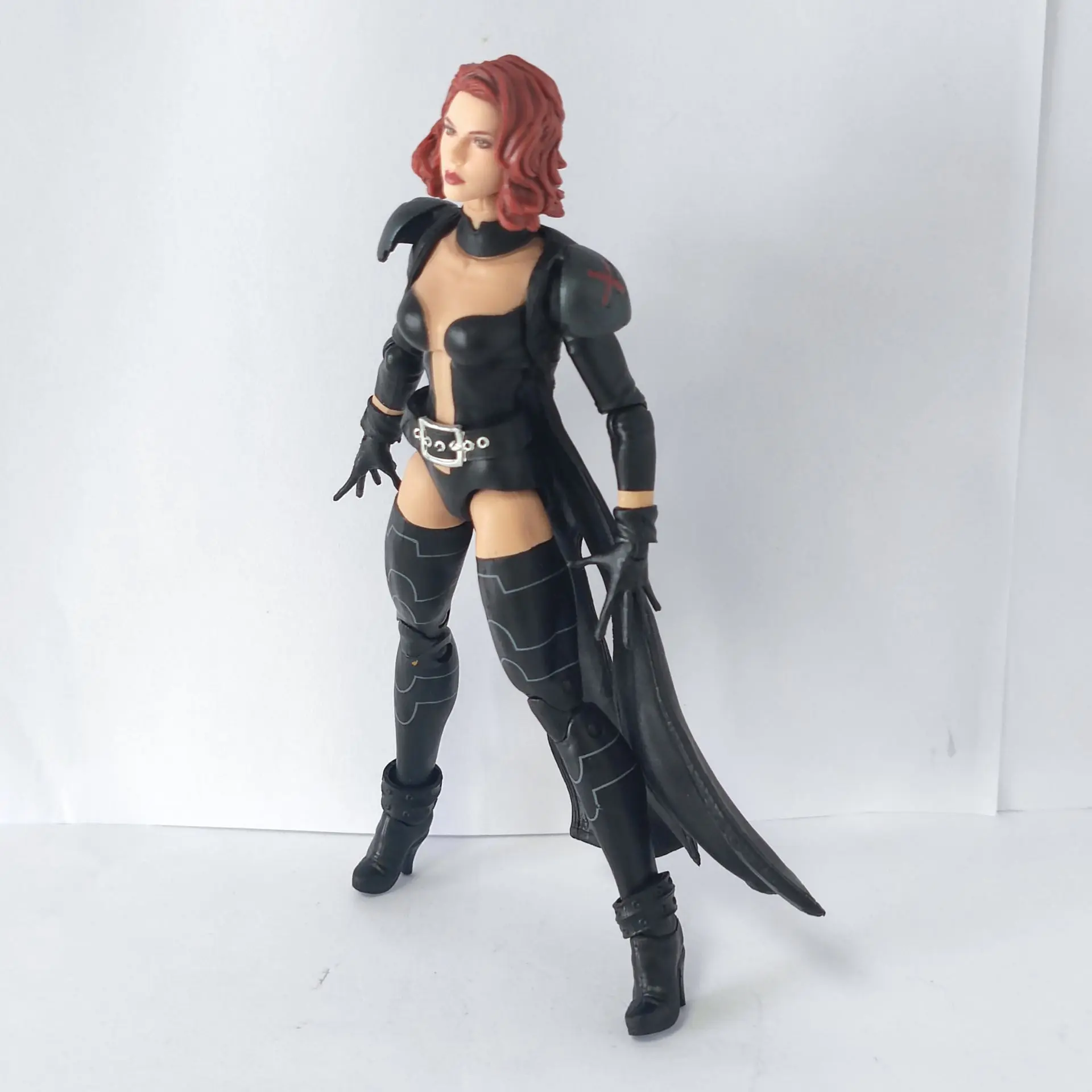 Marvel Legends Black Queen With Black Widow's Wrong Head 6