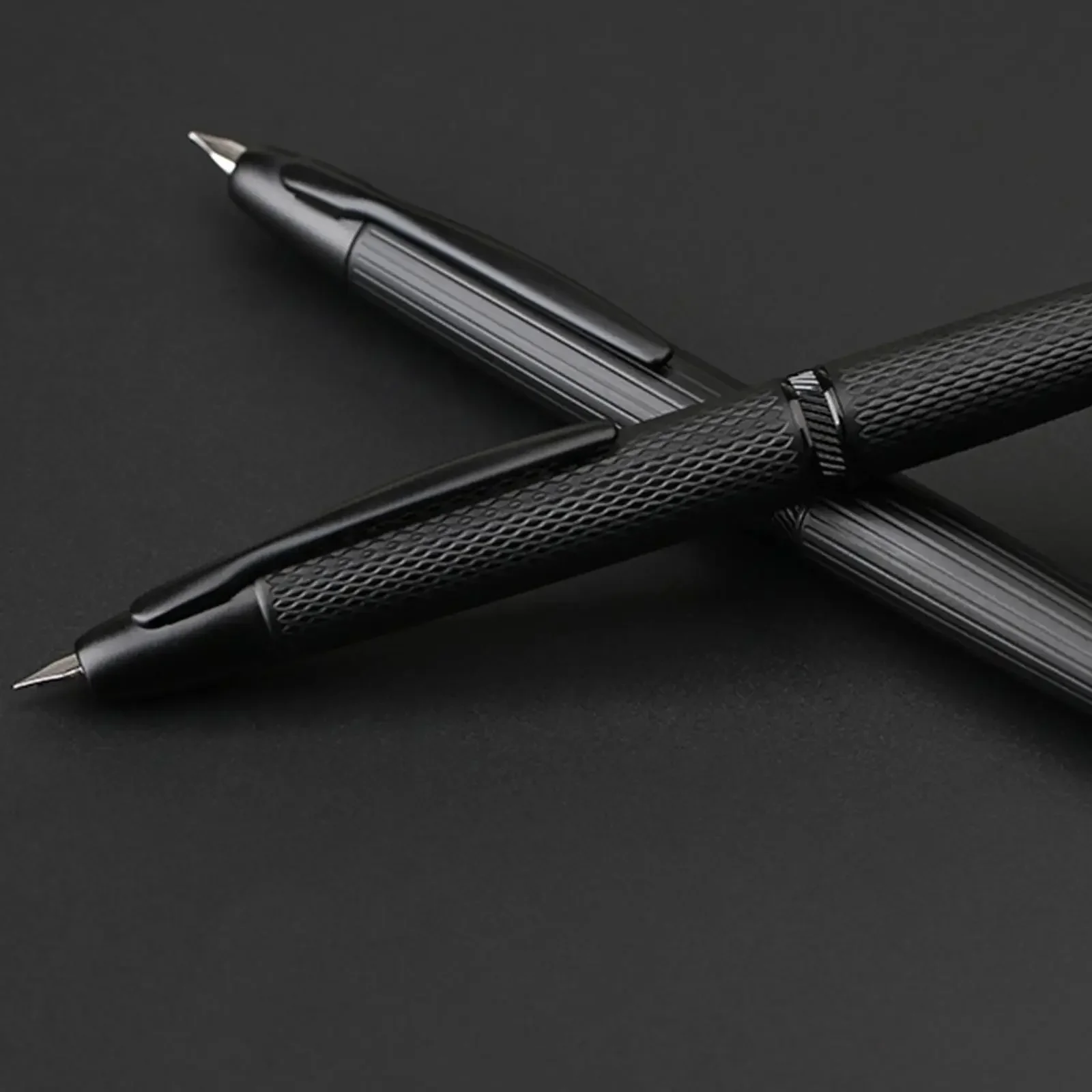 

Majohn A1 Retractable Fountain Pen Textured Fish Scale Design EF Nib Smooth Ink Flow Pen Gift for Calligraphy Learners Teachers
