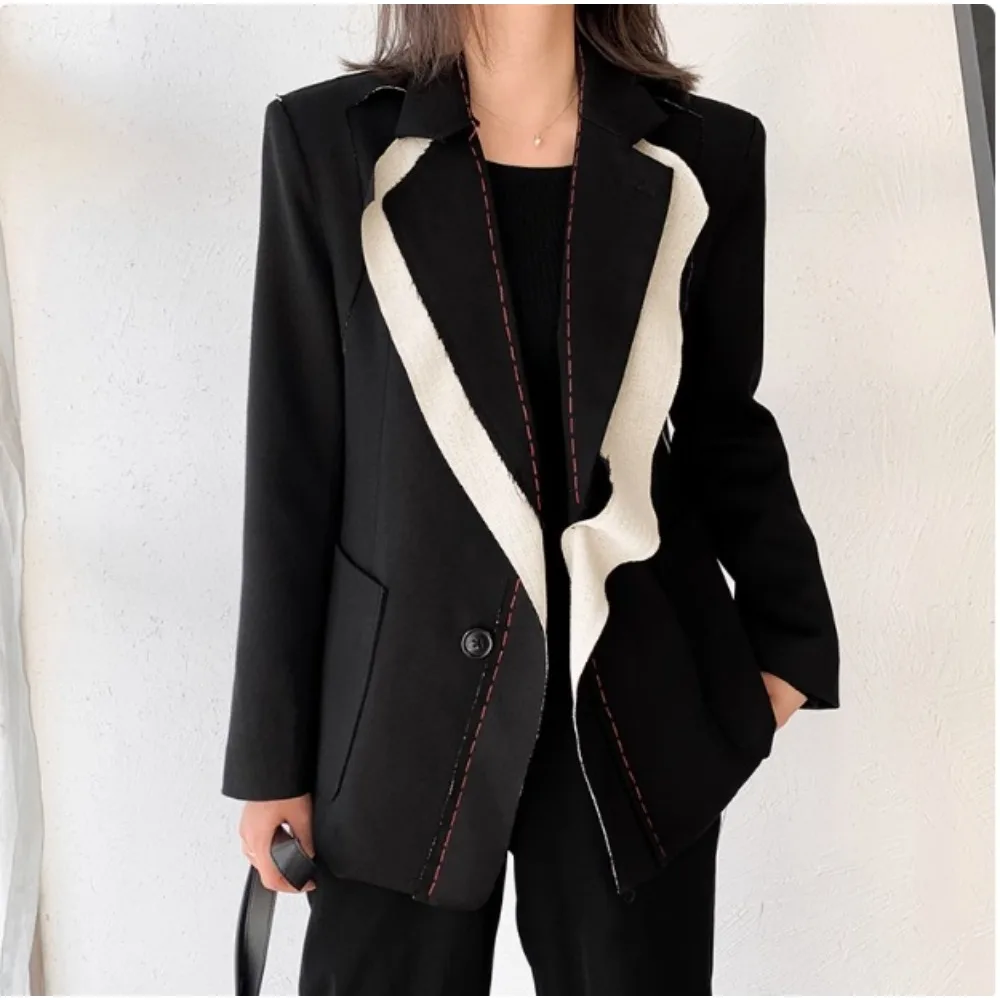 TWOTWINSTYLE Hit Color Slimming Spliced Pockets Coat for Women Lapel Long Sleeve Tunic Jackets Female New
