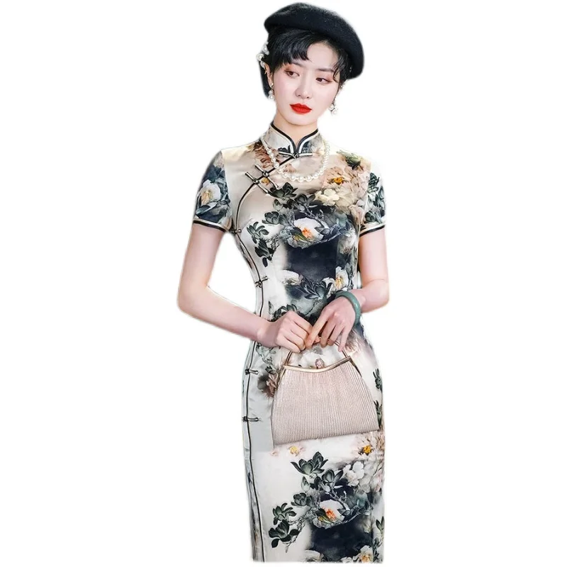 Pure Chinese style cheongsam customization