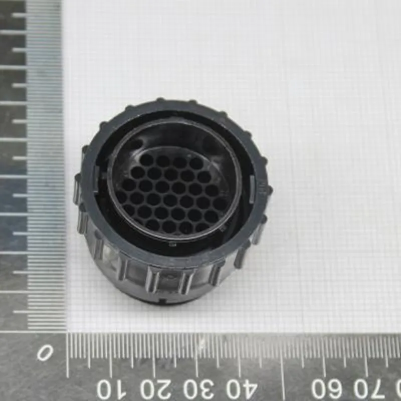 

AMP TE/Tyco circular Power 37-core circular plug socket connector 213850-1 Housing 600 VDC 37 Position Pin