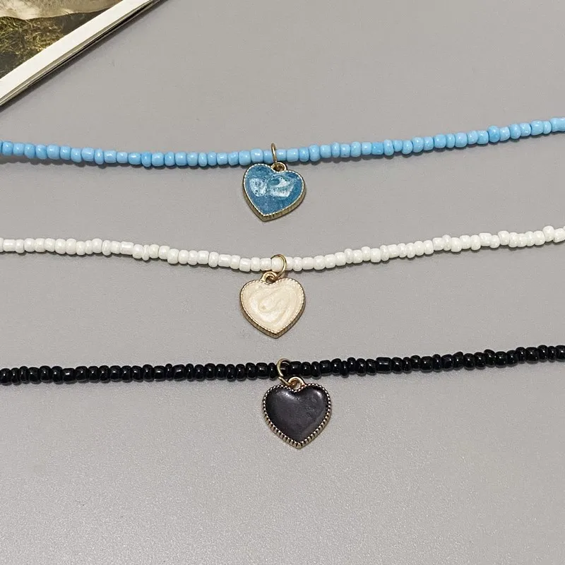 Bohemian Handmade Beaded Chain Chokers for Girls Cute Love Heart Pendant Necklace Wholesale Femme Jewelry Accessories Gifts