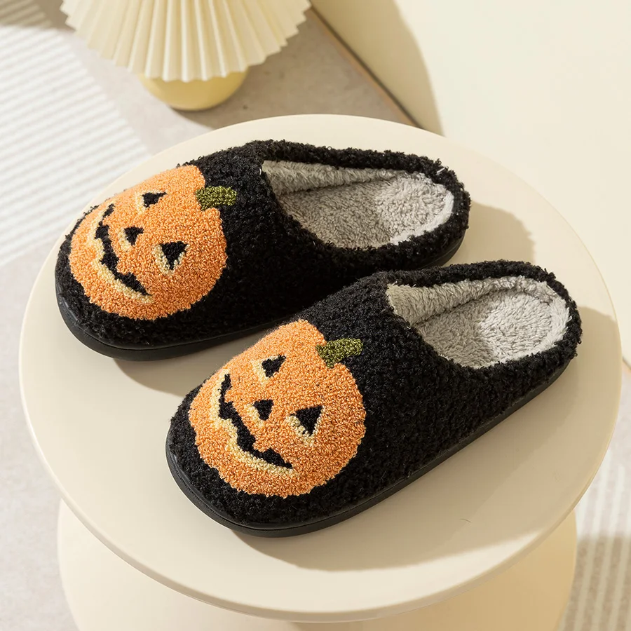 SHAJI Klassische Kürbis-Halloween-Plüsch-Baumwollpantoffeln Unisex Herbst Winter Warme TPR-Sohle Rutschfeste Hausschuhe für drinnen – Detail 2