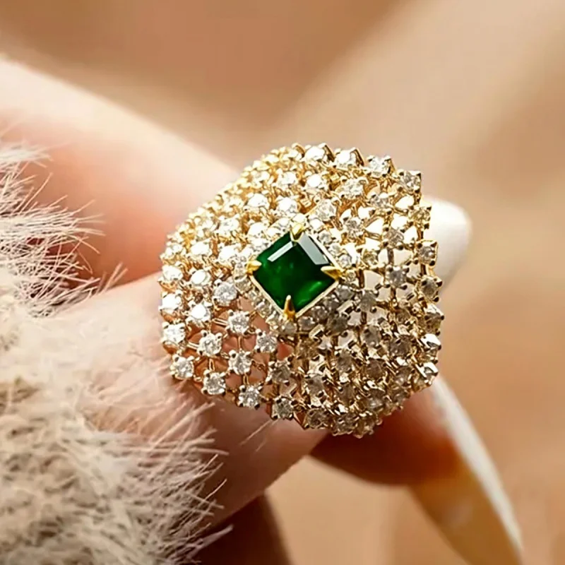 Huitan Funkelnder Damenring mit grünem CZ-Stein, hohles Design, modisch, für Hochzeit, elegante Dame, Jahrestag, Accessoires, Schmuck, Geschenk – Detail 11