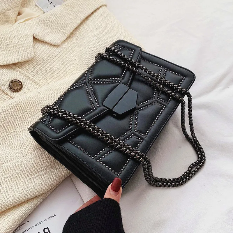 

Trendy Women's Shoulder Bag, Ins Style Small Square Crossbody with Studded Chain, New Minimalist Fashion Bag Hot Sale