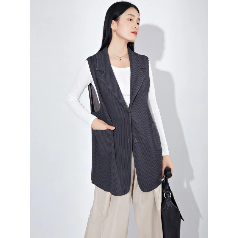 

Boutique MIYAKE Pleated Style Autumn and winter new loose temperament commuting pleated top fashion vest suit jacket [9864]