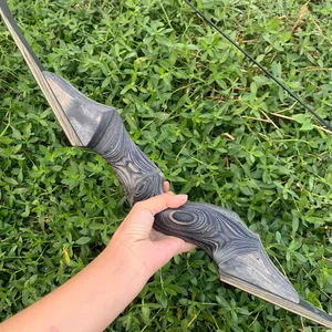 Black Hunter Takedown Recurve Bow 60 بوصة أطراف الخيزران الأساسية صيد الرماية اليد اليمنى / اليسرى للصيد المستهدف 20-60 رطلا أعلى 8 مبيعات المهنية القوس السهم - No2