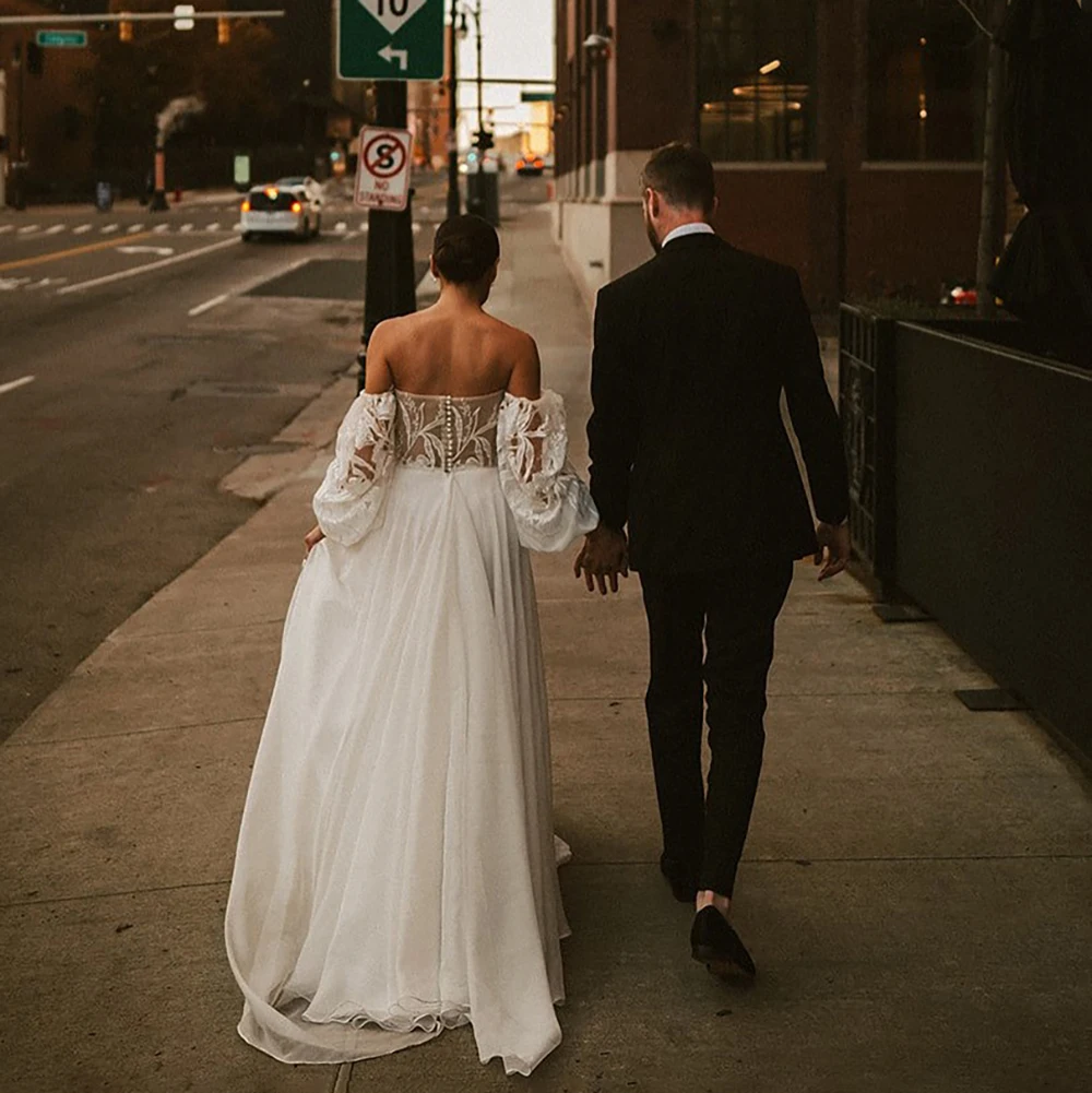 Long Puffy Sleeves Square Neck Lace Wedding Dress Customized Buttons Ivory A Line Tulle Plus Size Floral Romantic Bridal Gowns