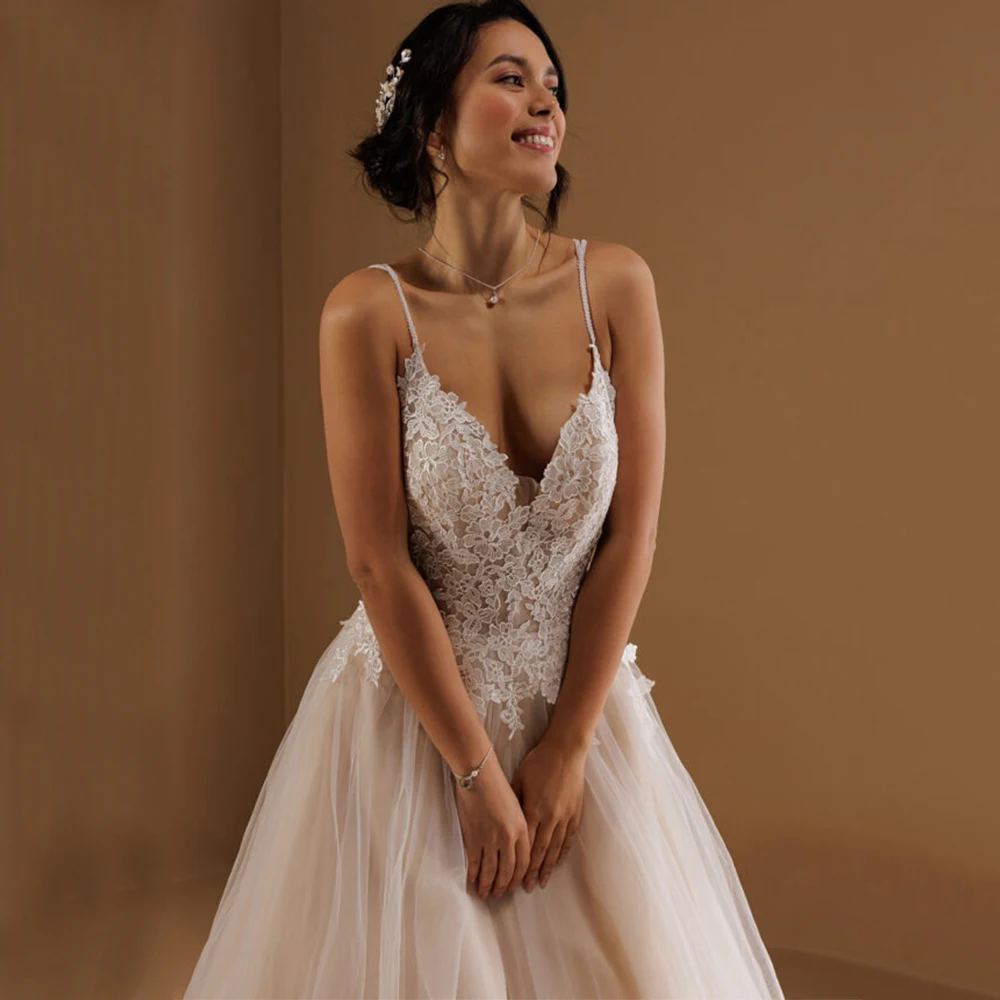 Robe de Mariée en Tulle avec Bretelles Spaghetti, Couleur Champagne, Col en V, Ligne en Fibre, Sexy, Dos Ouvert, sur Mesure, pour Patients