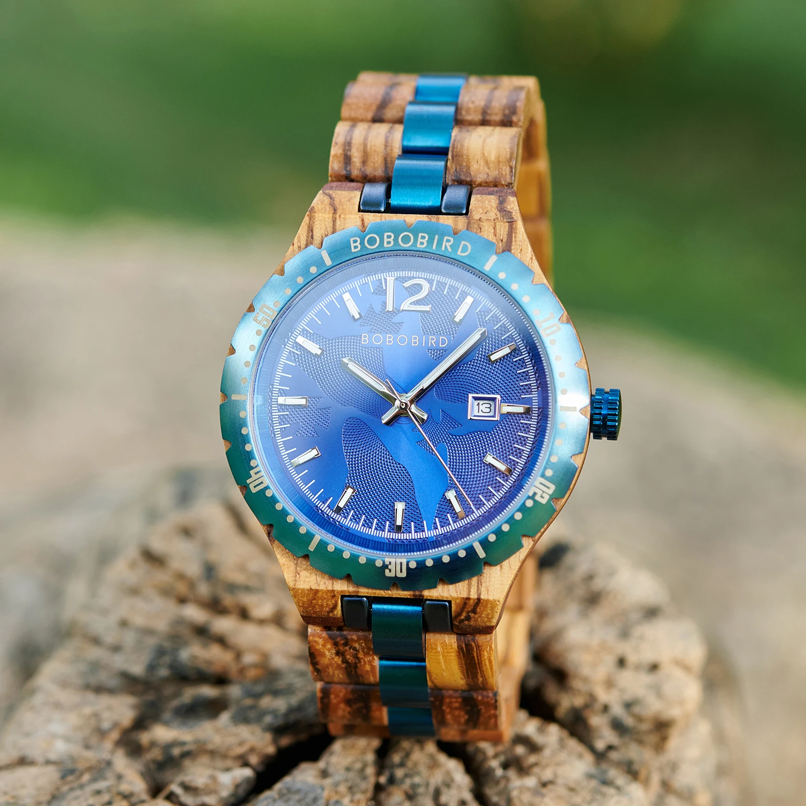 Reloj de madera BOBO BIRD para hombre, reloj de cuarzo de diseño Original con reloj de pulsera de madera Natural azul, grabado personalizado, triangulación de envíos