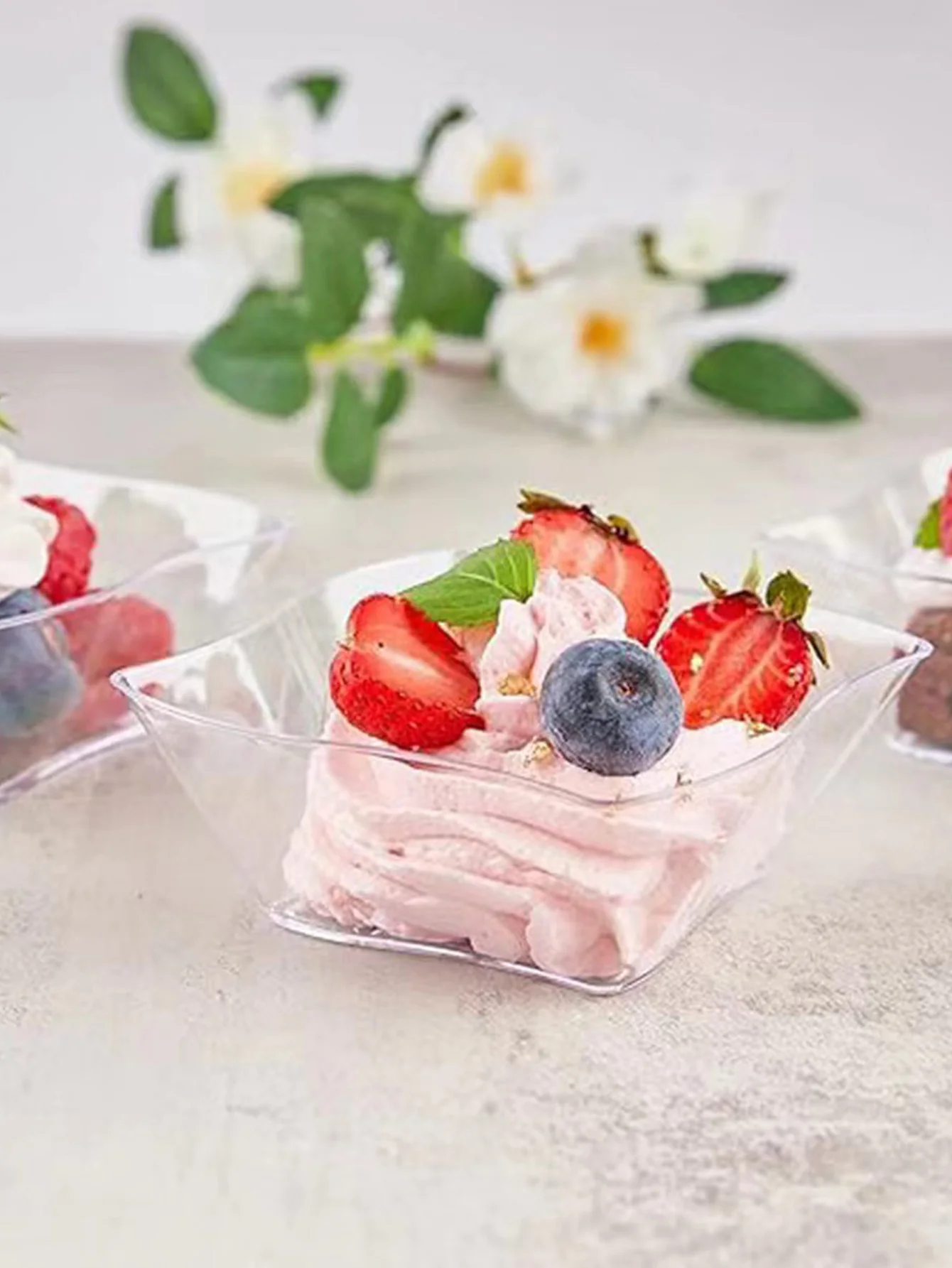 

10 шт. одноразовая пластиковая Квадратная тарелка для соуса, миниатюрная десертная чашка, утолщенная прозрачная тарелка для торта, блюдо для выпечки, мини-блюдо для закусок