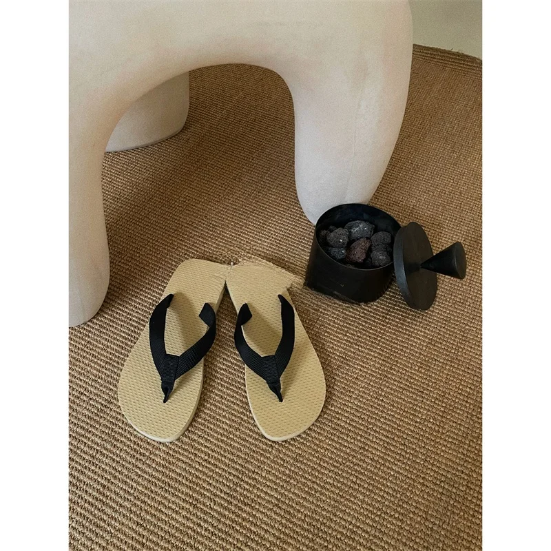 sandali-da-spiaggia-stile-row-di-alta-qualita-infradito-unisex-slip-on-adatti-per-uso-esterno-scarpe-casual-estive-con-suola-traspirante-in-tpu