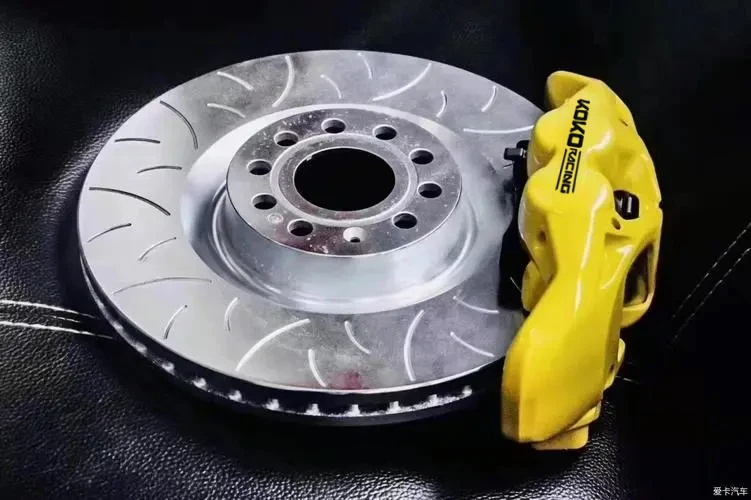 Large brake disc drive matching model rotor, suitable for Toyota Land Cruiser LC300 front 6BM6 rear BM4 piston brake caliper kit