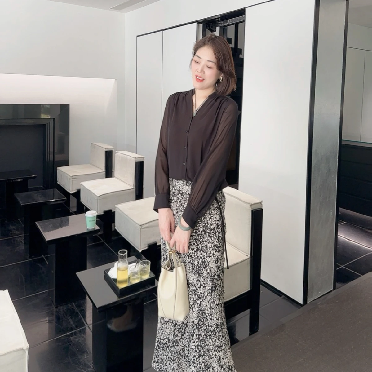 

Топ Hooton Platinum Series Zen Aesthetic, двухслойный, из шелка, с V-образным вырезом, для повседневной носки, длинный рукав, однотонный, на пуговицах