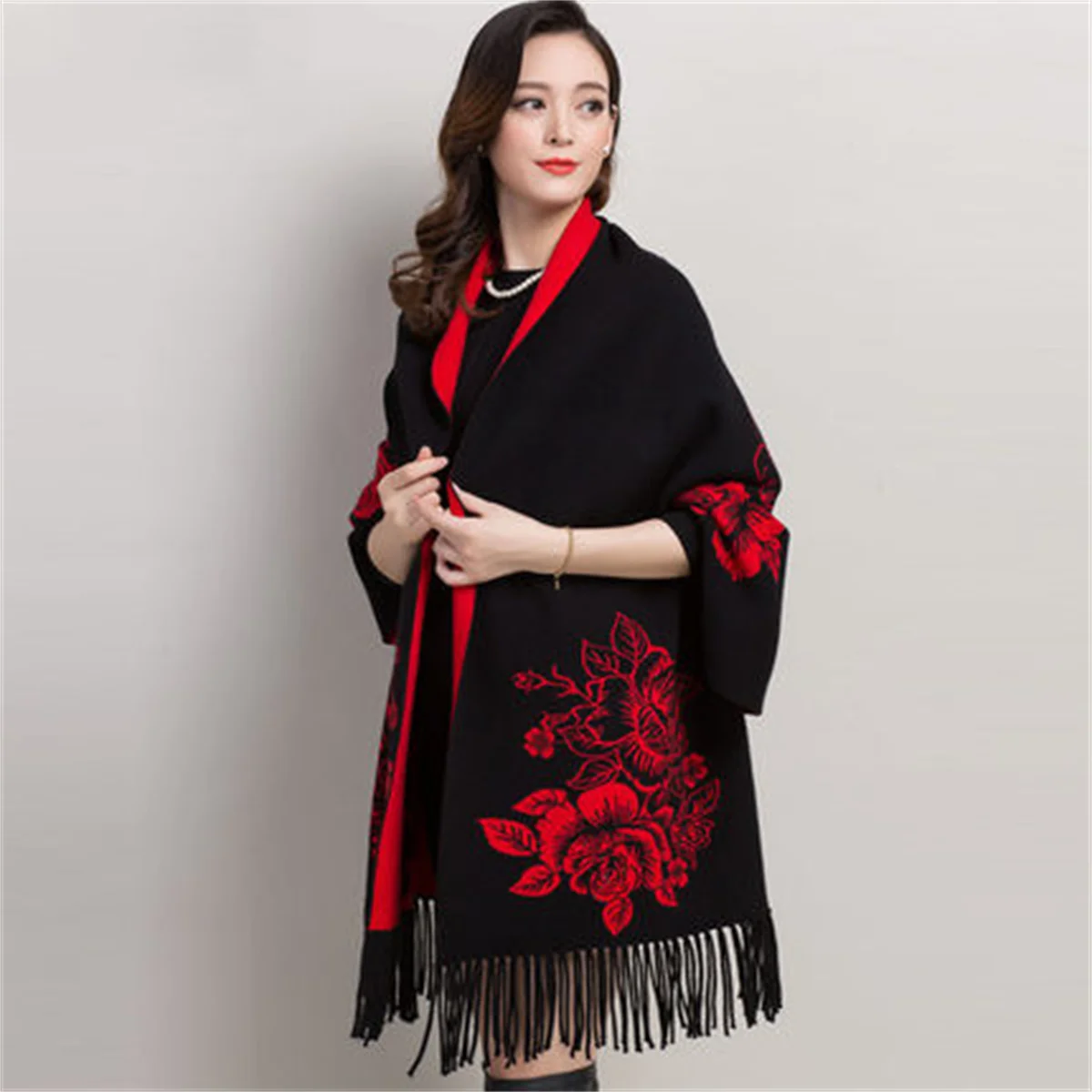 Women Long Batwing Sleeves Cape Outstreet Wear Winter Knitted Printed Floral Warm Poncho Vintage Tassel Knitwear Shawl Overcoat