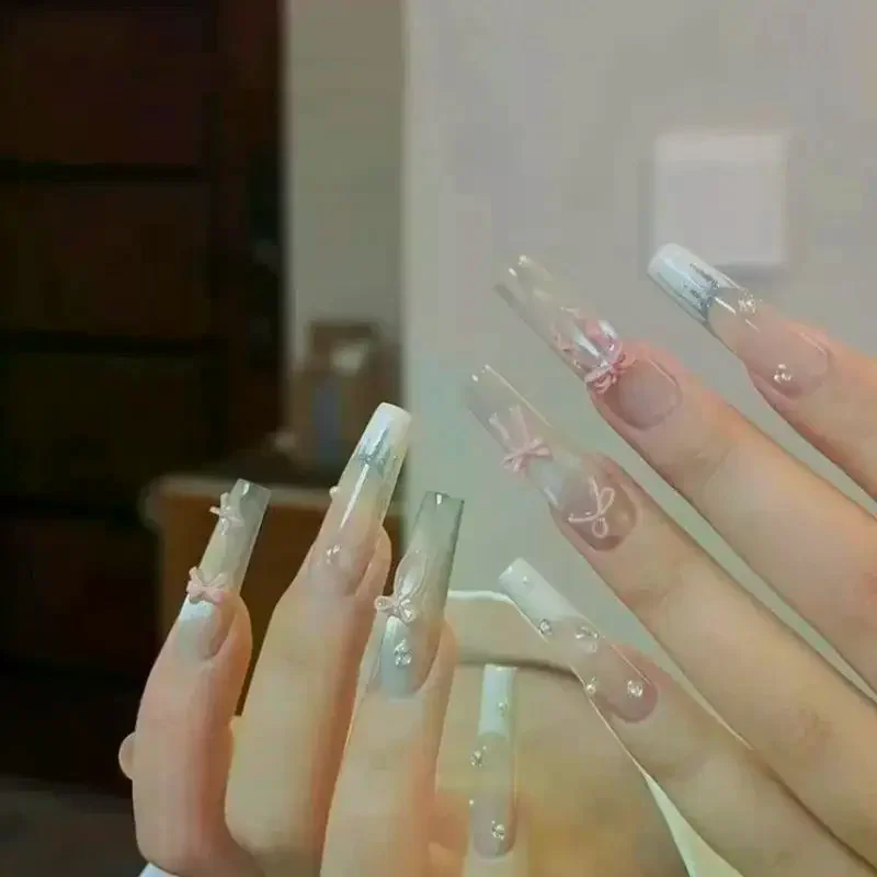 

50 шт., украшения для дизайна ногтей с бантом, 3D атласные легкие подвески для ногтей, красочная лента, бант, стразы, детали для маникюрных инструментов «сделай сам»