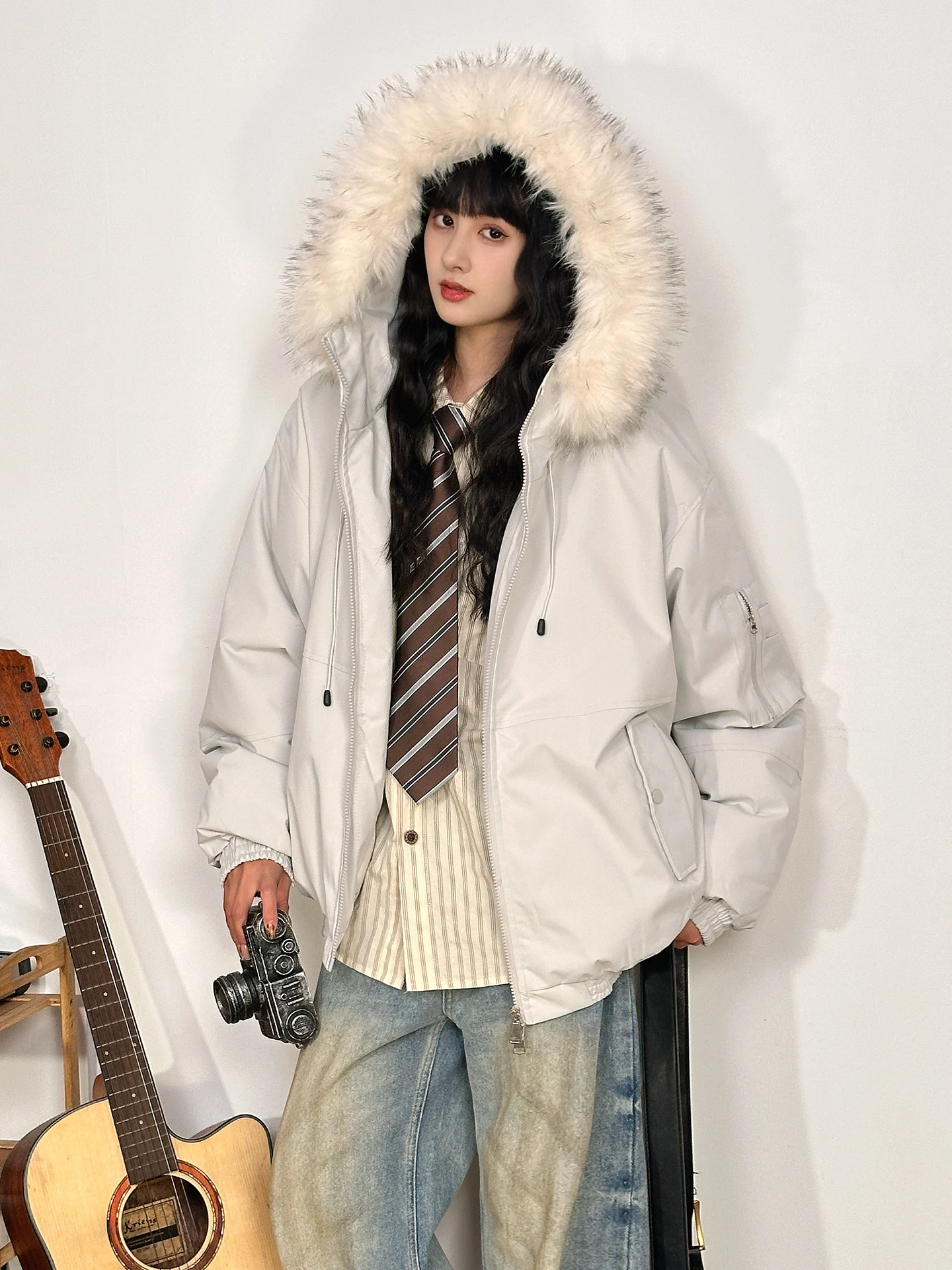 

Женская утепленная винтажная свободная хлопковая куртка с капюшоном, оригинальная, однотонная, с меховым воротником, зимняя, новая, в уличном стиле