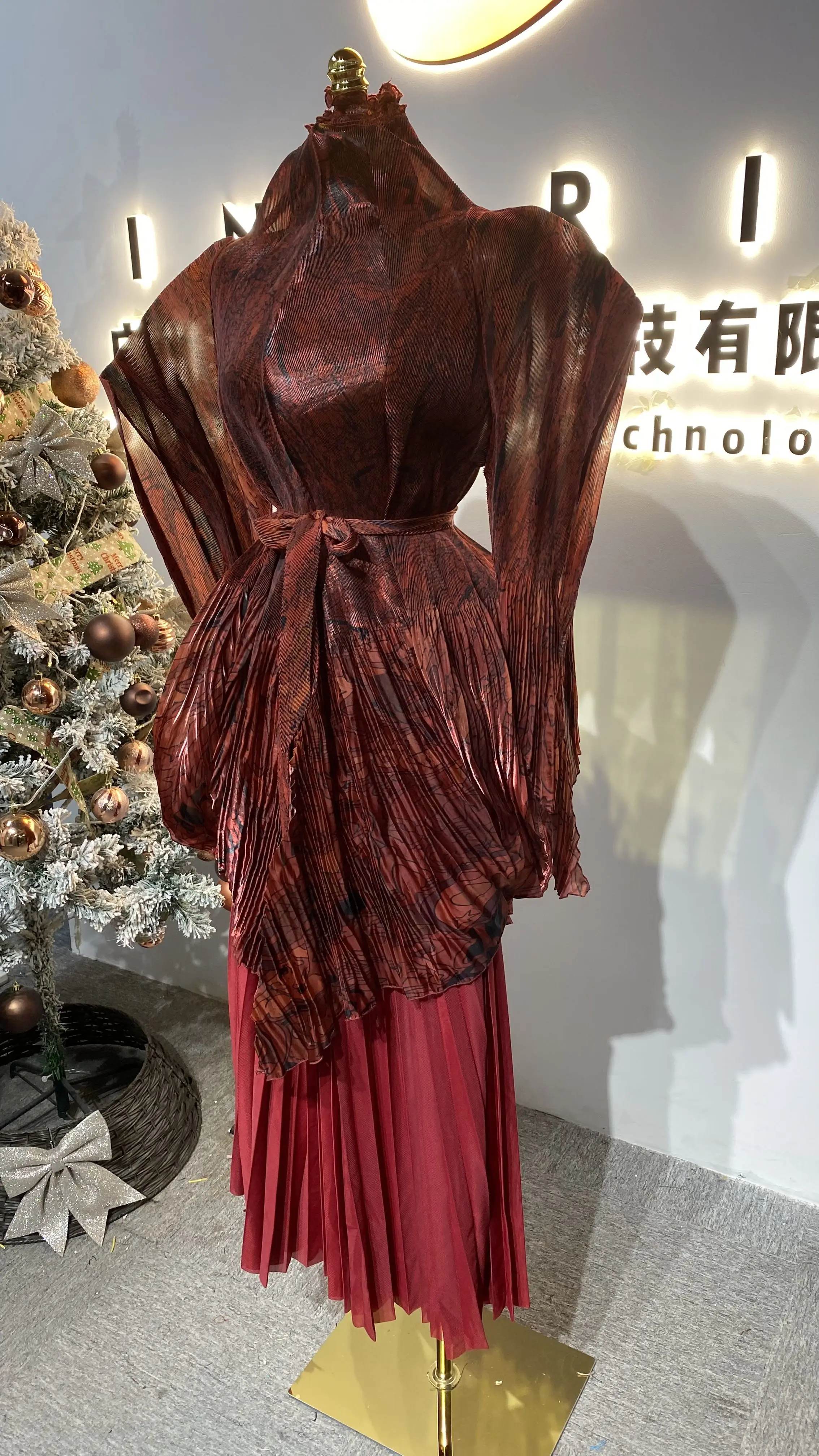 Summer breathable dress, elegant and high-end evening gown, puff sleeves, luxurious A-line silhouette-GZXX381