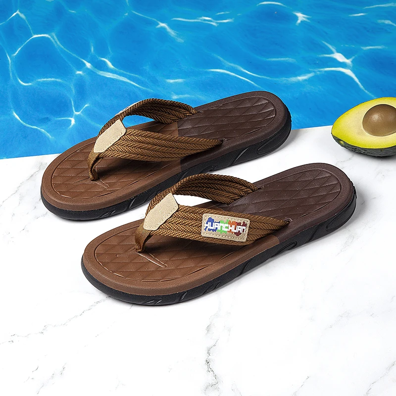 

Новые мужские шлепанцы 2026 года для летнего отдыха на природе. Мужские пляжные шлепанцы с мягкой подошвой и противоскользящим покрытием