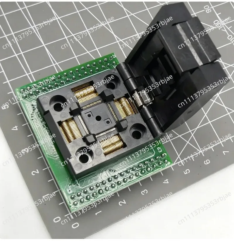 QFP64/LQFP64/TQFP64 To Dip64 Burn-In QFP64 Base Adapter Plate 0.5Mm Spacing